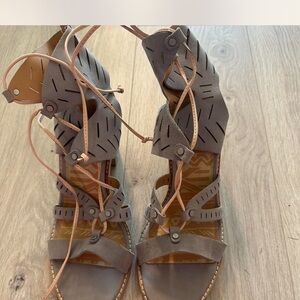 Dolce Vita Gray Gladiator Wedge Sandals with Tan Laces